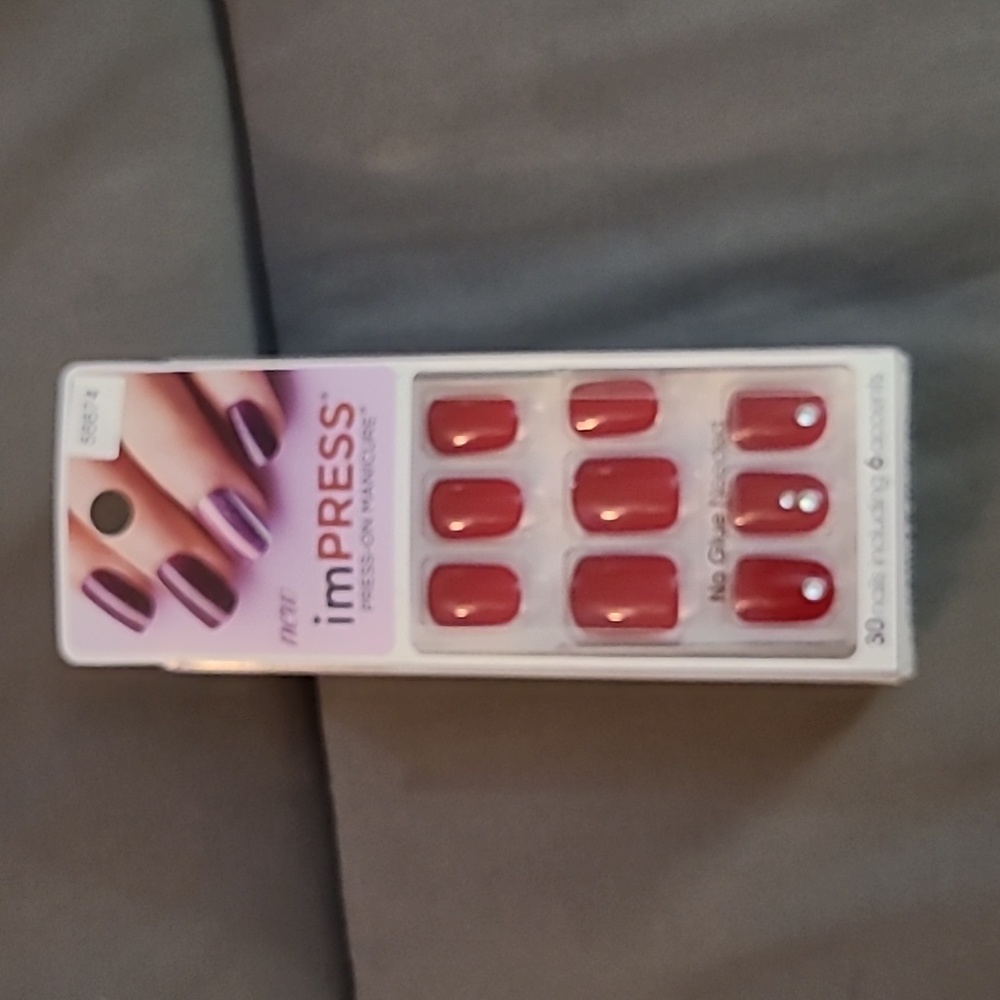 Faux Nails